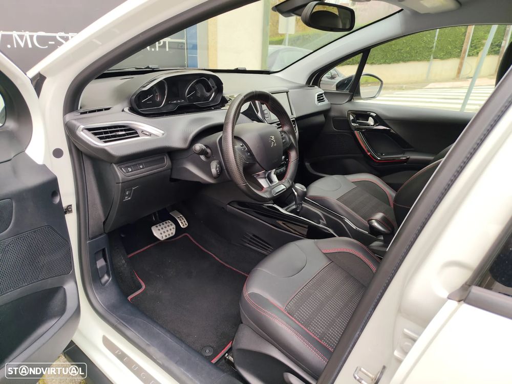 Peugeot 2008 PureTech 110 Stop&Start EAT6 GT-Line Edition - 19