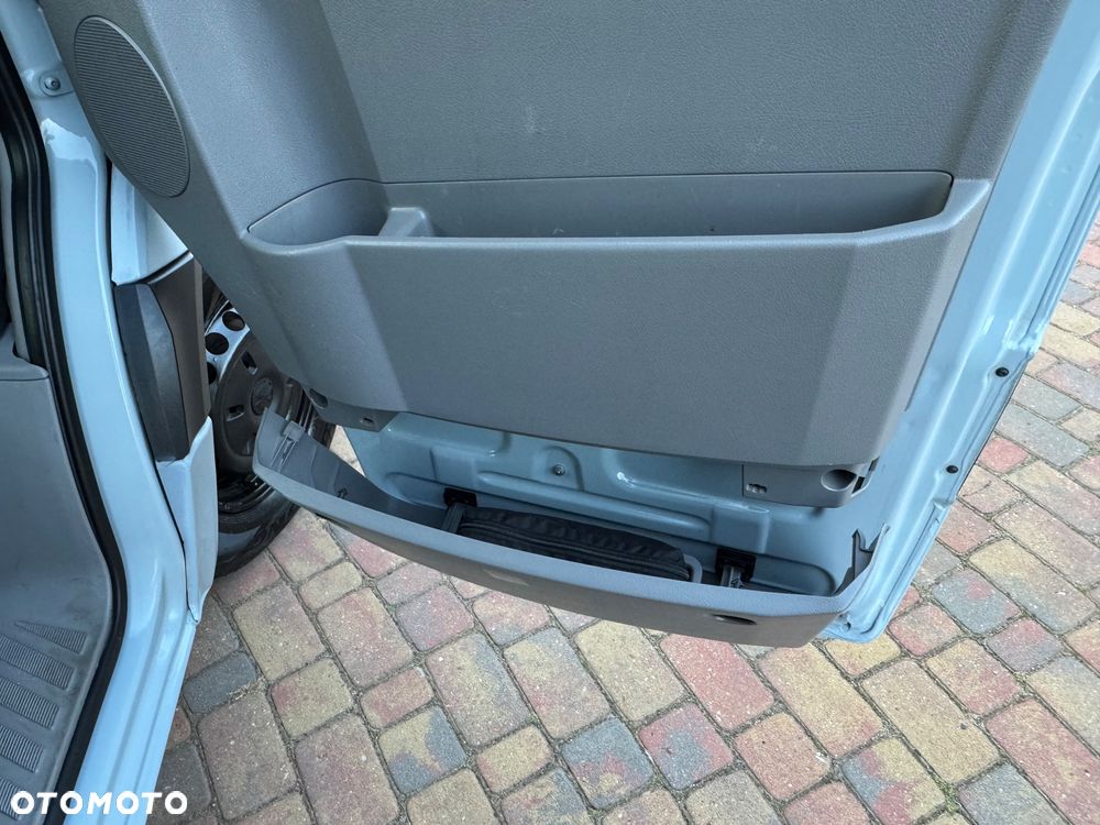 Volkswagen Crafter - 28