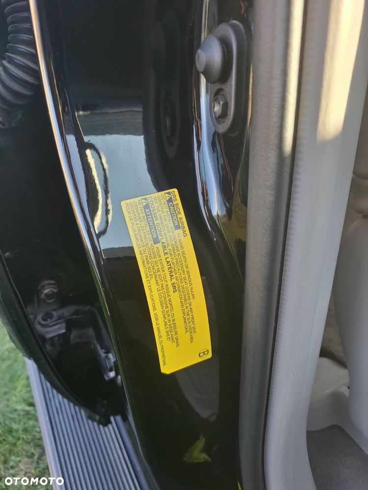 Toyota Sequoia - 23