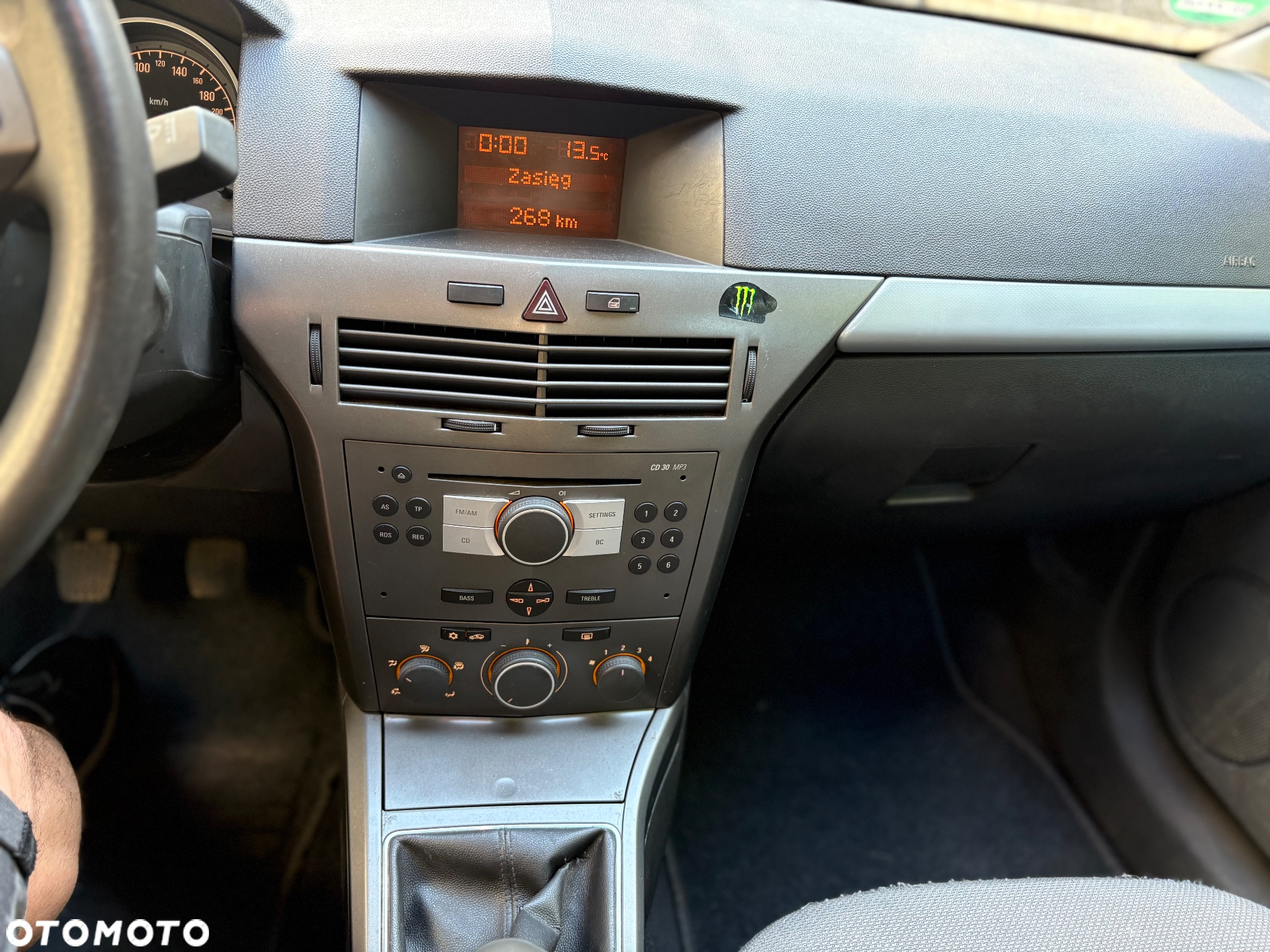 Opel Astra GTC 1.6 - 14