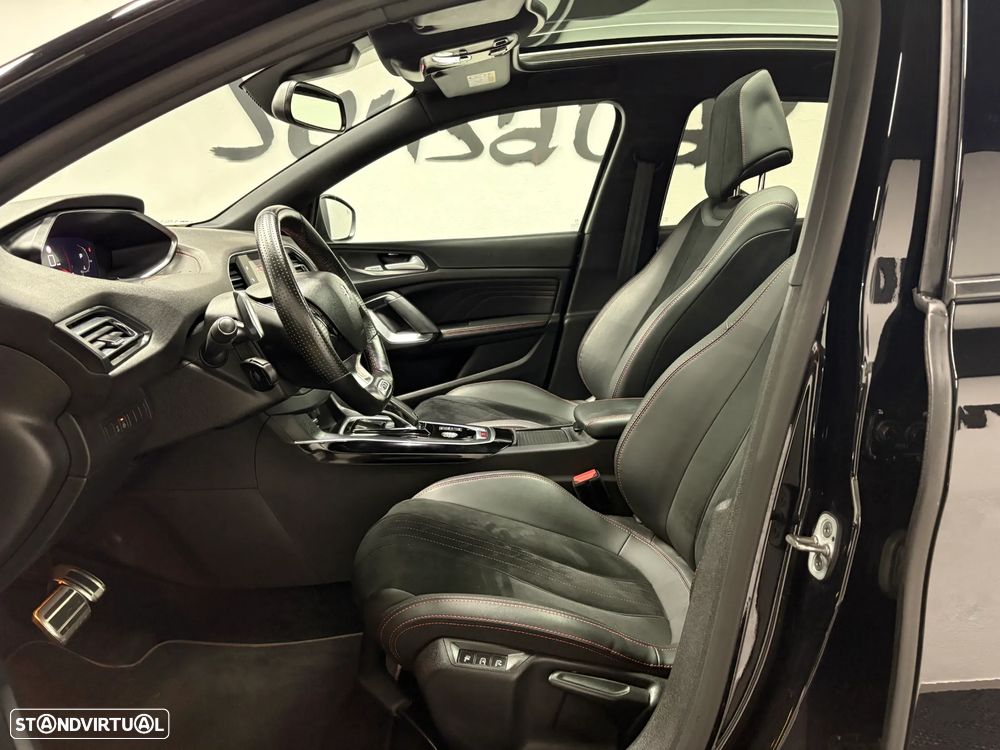 Peugeot 308 PureTech 130 EAT8 GT - 13