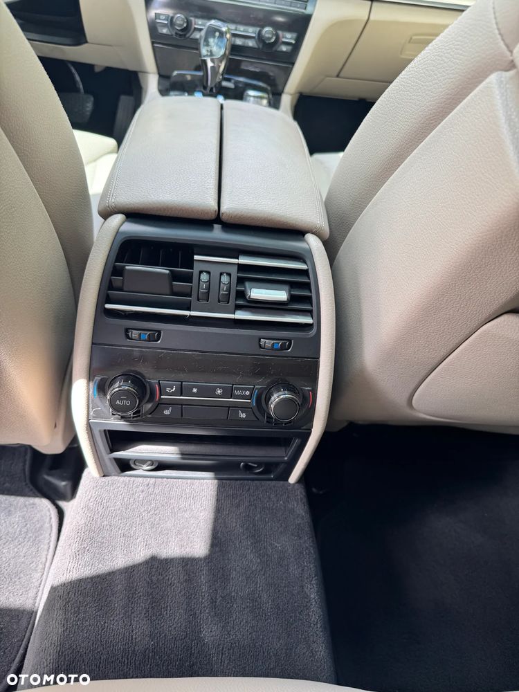 BMW Seria 7 740d xDrive - 18