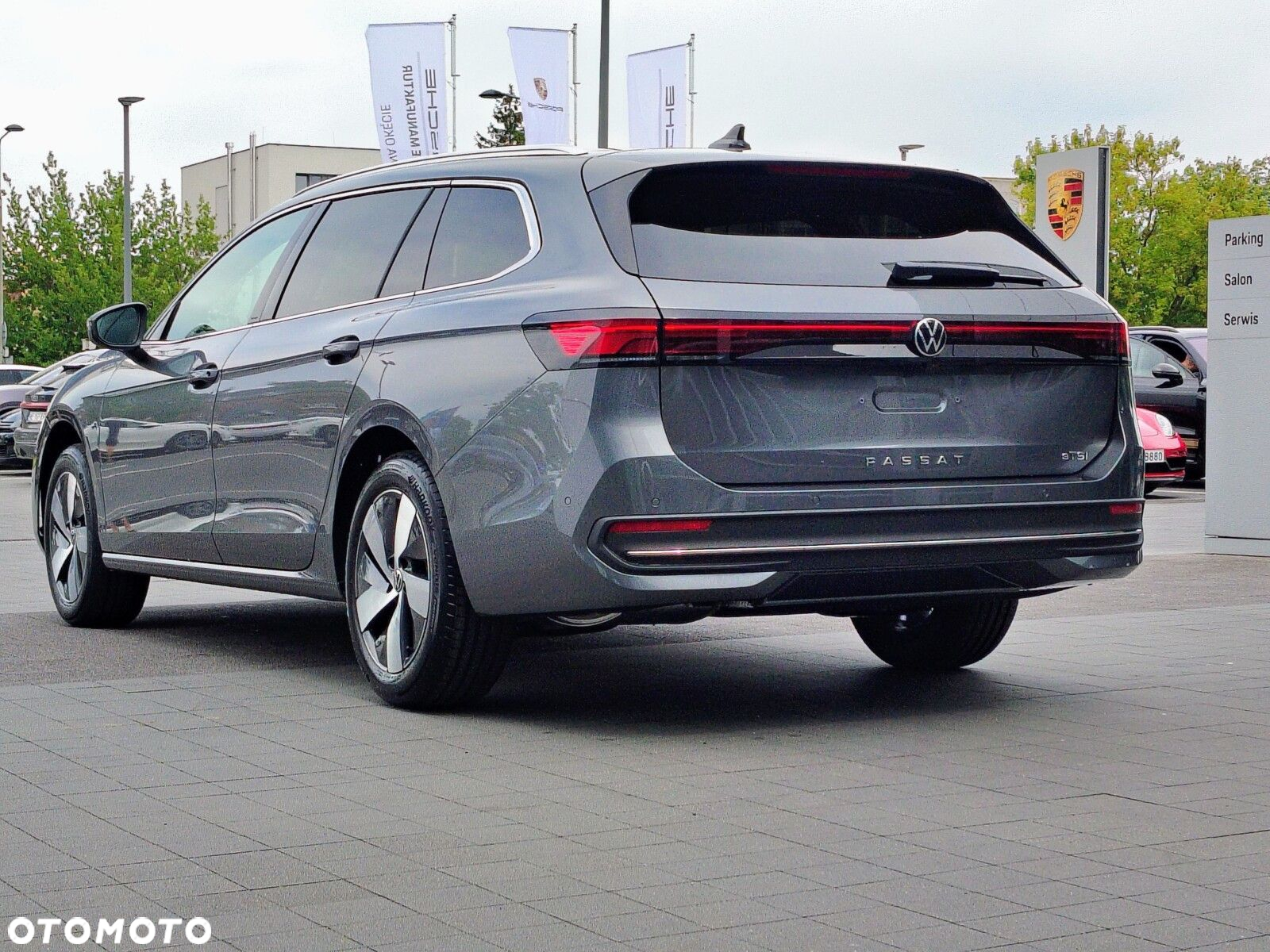 Volkswagen Passat - 4