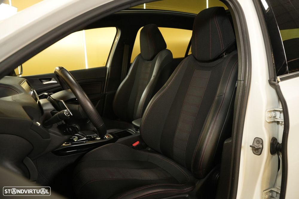 Peugeot 308 1.5 BlueHDi GT Line EAT8 - 18