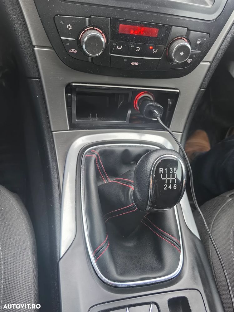 Opel Insignia 2.0 CDTI - 5