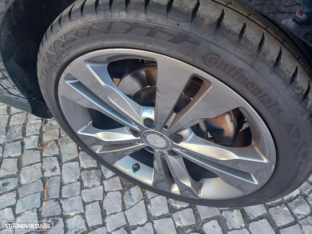 Mercedes-Benz CLA 180 d Shooting Brake Urban - 29