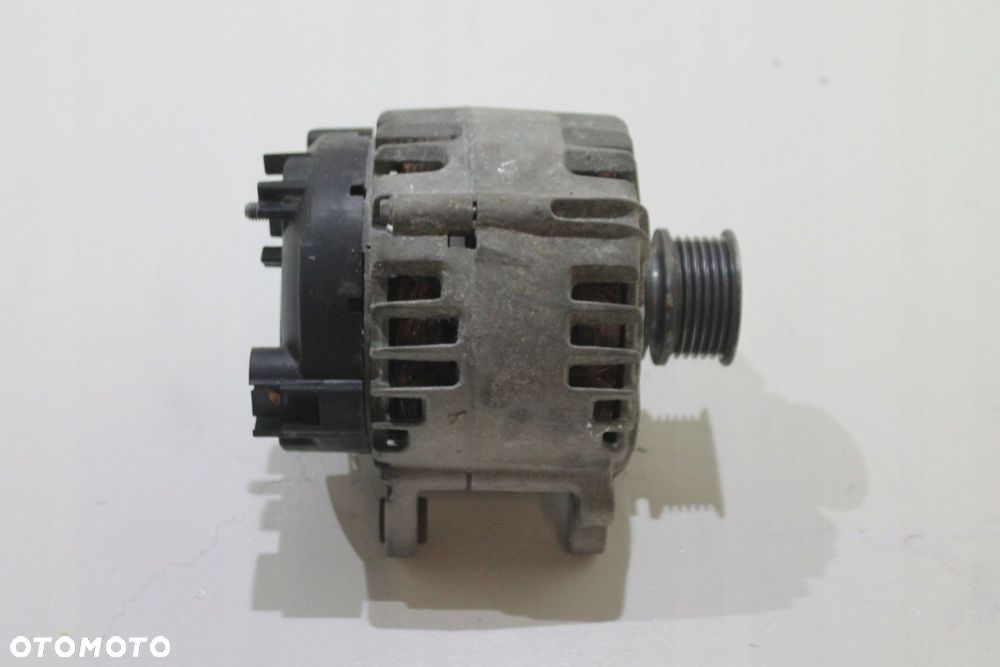 VW T6 2.0 TDI ALTERNATOR - 2