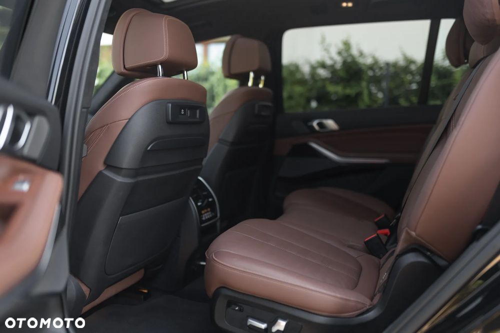 BMW X7 xDrive40d mHEV sport - 33