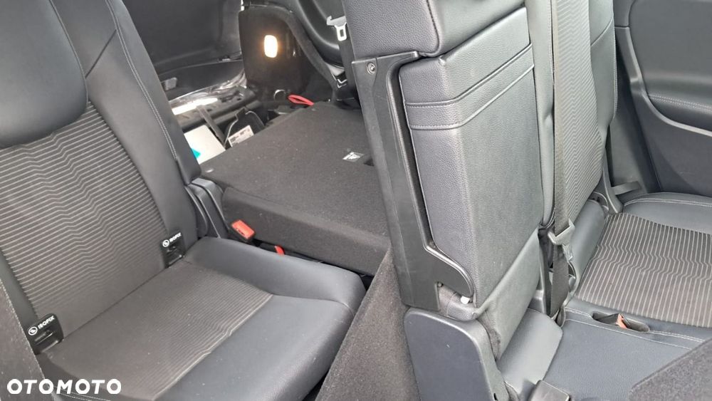 Mercedes-Benz EQB - 22