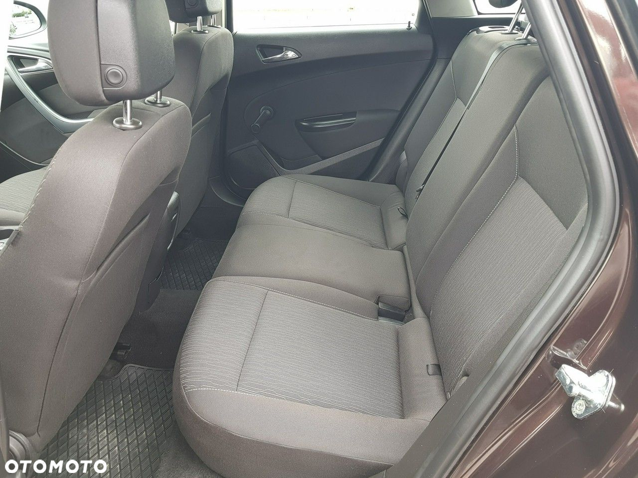 Opel Astra 1.4 Turbo Edition - 11