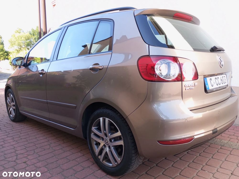 Volkswagen Golf Plus - 11