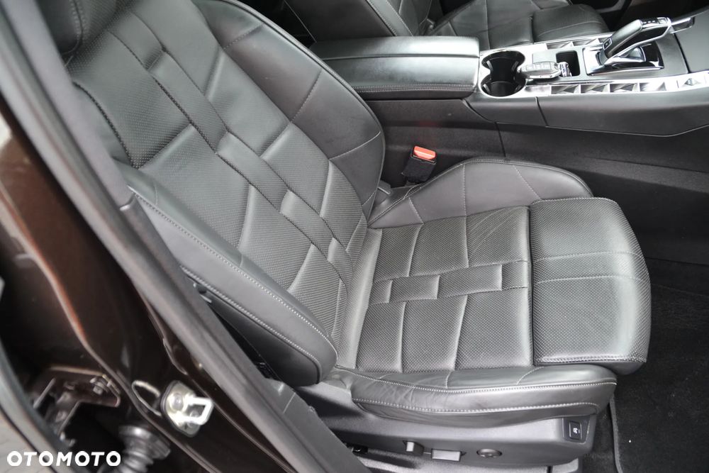 DS Automobiles DS 7 Crossback - 35