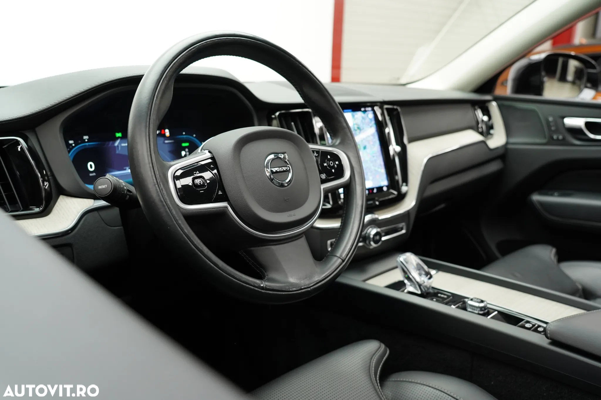 Volvo XC 60 Recharge T6 Twin Engine eAWD Inscription Expression - 16