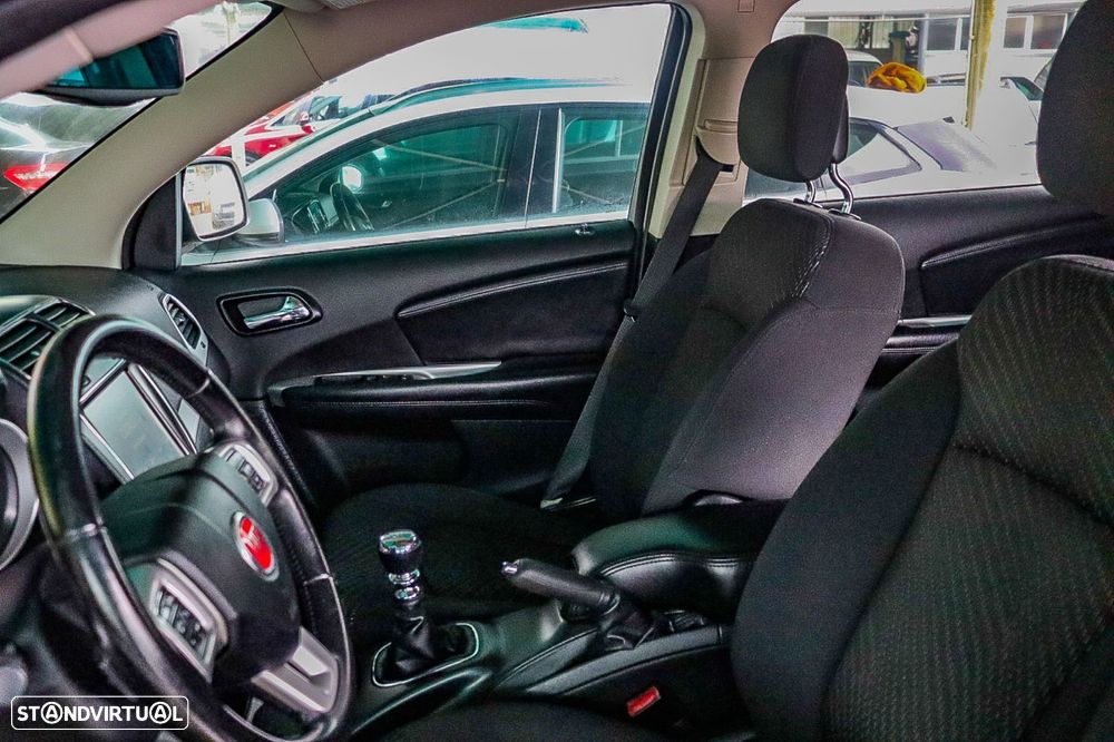 Fiat Freemont 2.0 M-Jet - 9