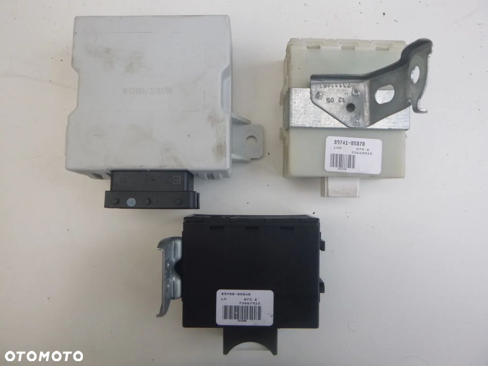 Toyota Avensis T25 2,2 D-4D sterownik 89661-05821 - 4