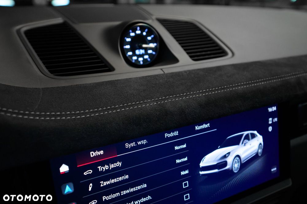 Porsche Cayenne Turbo GT - 14