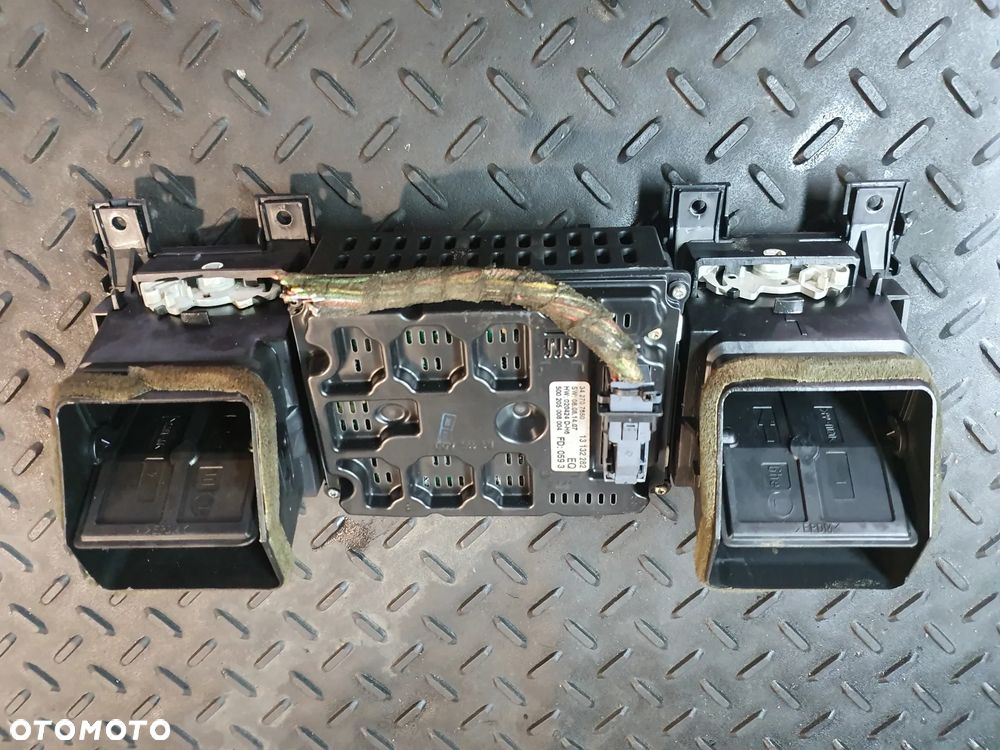 OPEL VECTRA C SIGNUM WYŚWIETLACZ RADIA 13132282EQ POSIADAM 4 SZT - 2