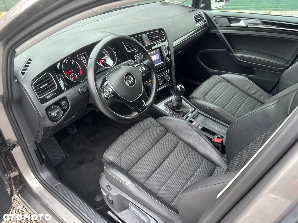 Volkswagen Golf 2.0 TDI (BlueMotion Technology) Highline - 24