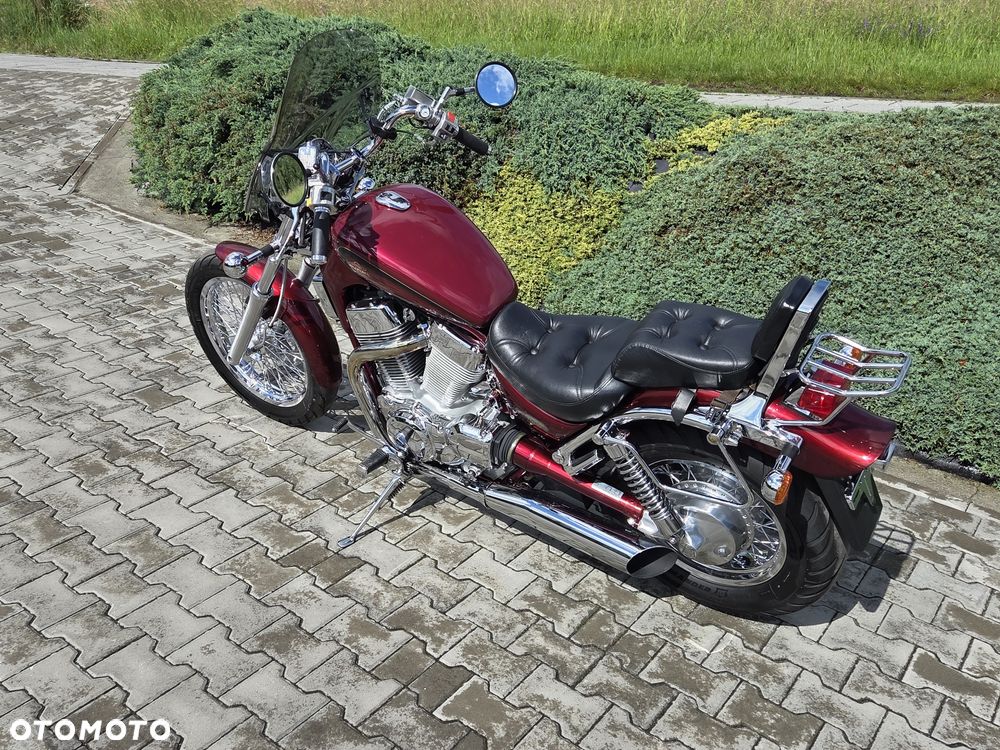 Suzuki Intruder - 6
