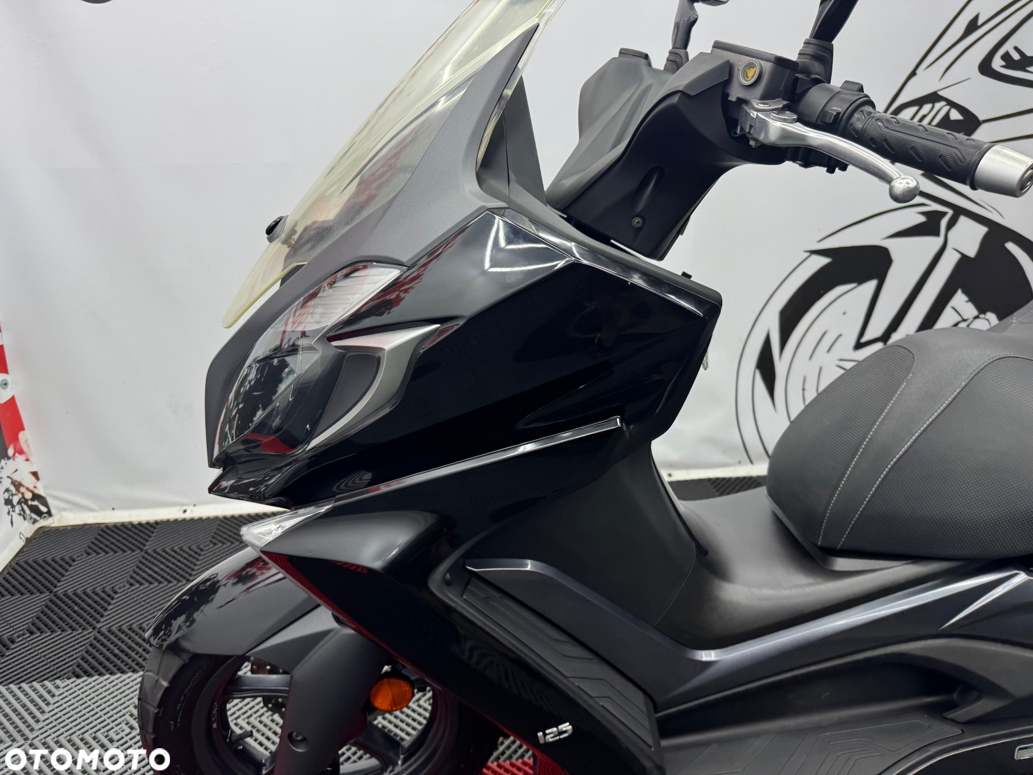 Kymco Downtown - 13