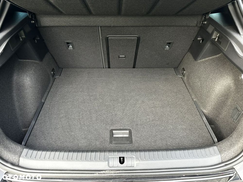 Cupra Formentor 1.5 eTSI DSG Tribe Edition - 25
