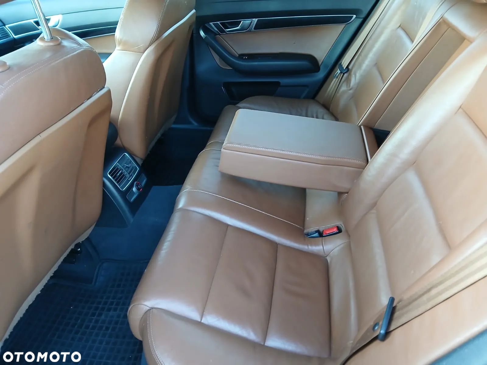 Audi A6 2.4 - 14