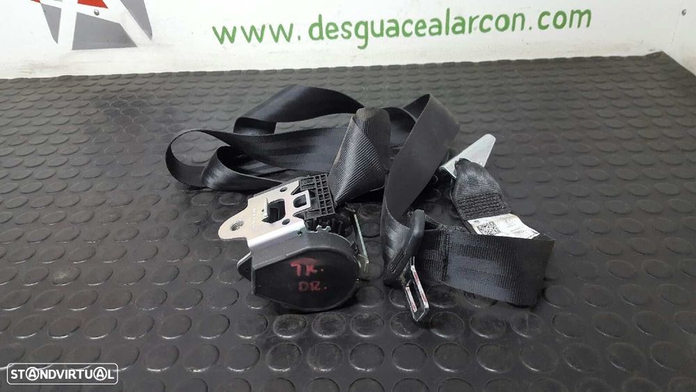 CINTO DE SEGURANÇA TRASEIRO DIREITO VOLKSWAGEN GOLF VI (5K1) SPORT - 2