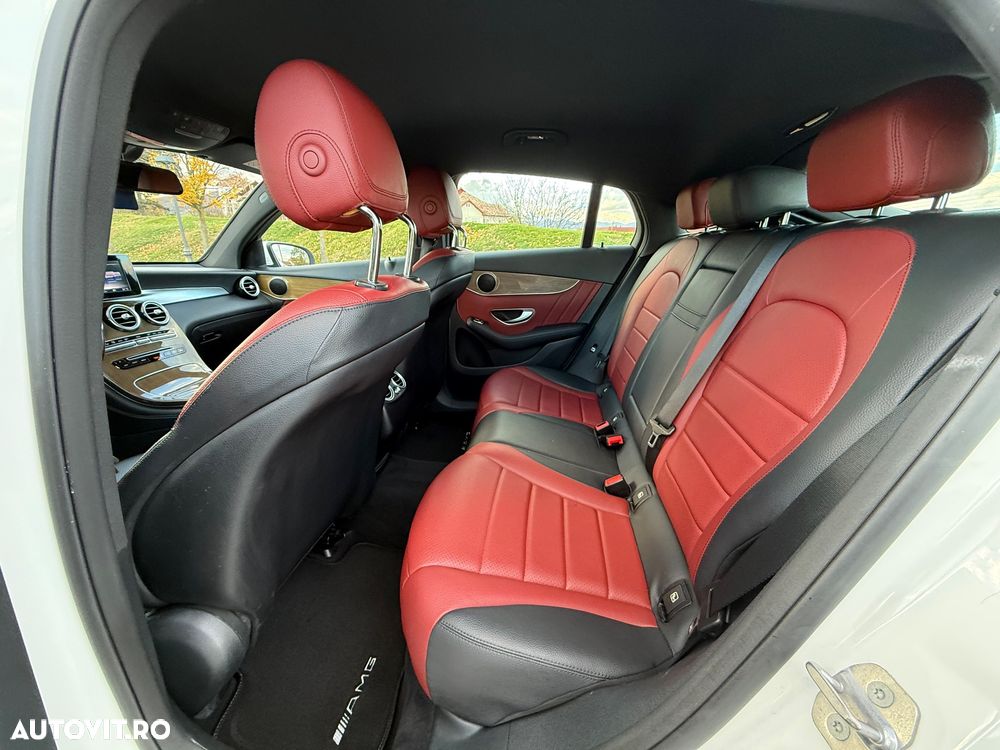 Mercedes-Benz GLC Coupe 250 4Matic 9G-TRONIC AMG Line - 14