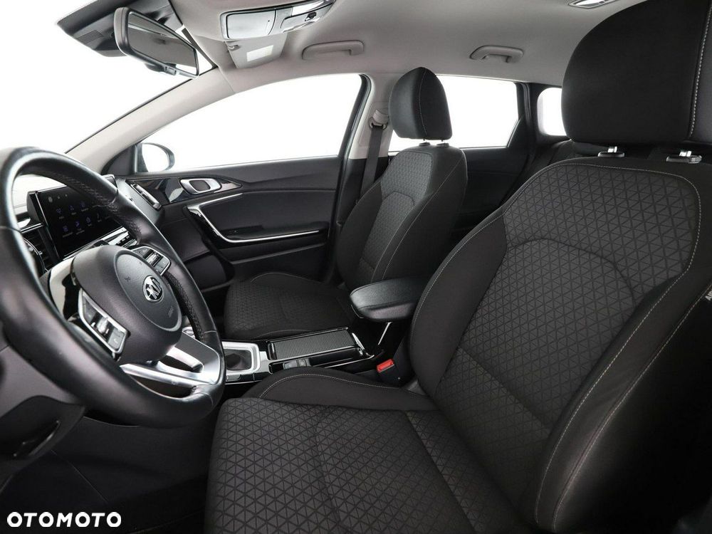 Kia Ceed 1.6 GDI DCT OPF Vision - 14
