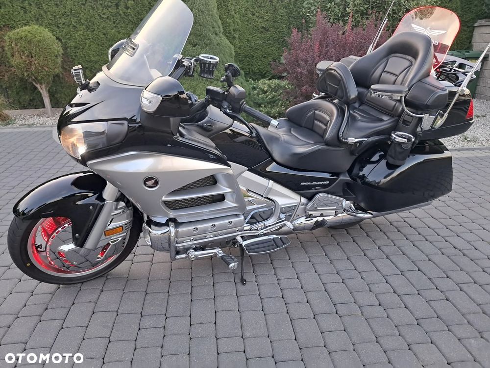 Honda GL - 6