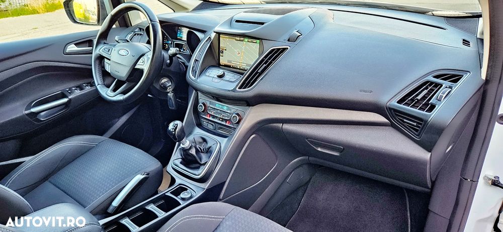 Ford Grand C-Max - 15