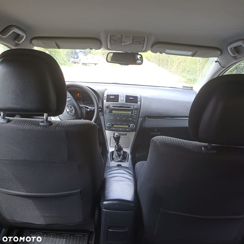 Toyota Avensis 2.0 D-4D Sol - 15