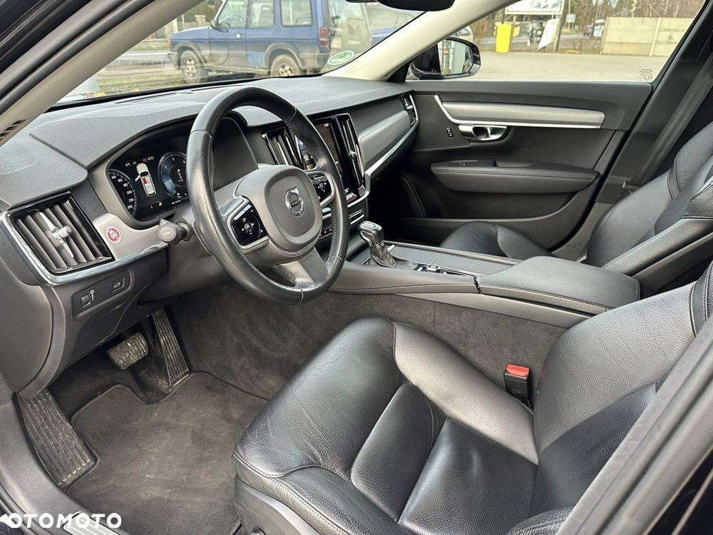 Volvo V90 - 16