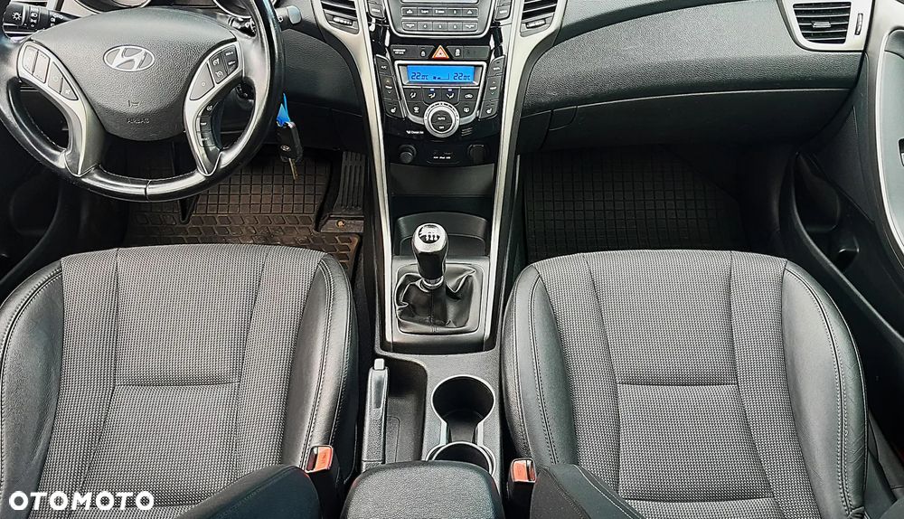 Hyundai i30 i30cw 1.4 Style - 16