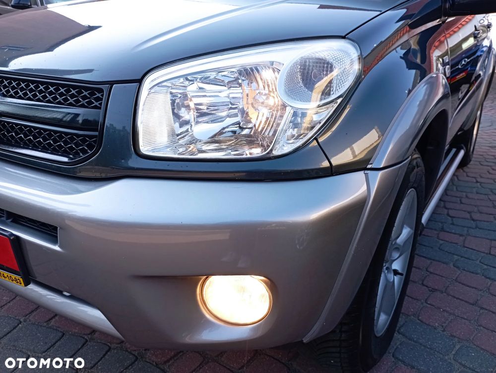 Toyota RAV4 2.0 VVT-i 4x4 - 21