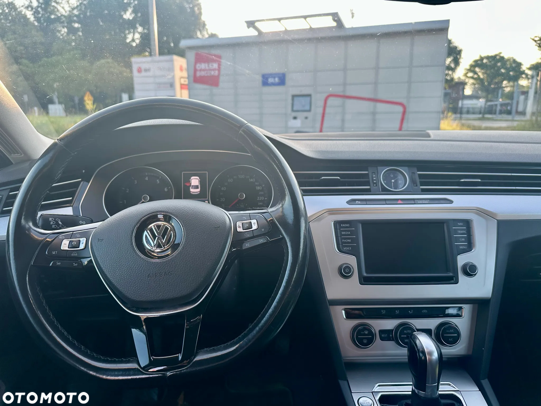 Volkswagen Passat 1.8 TSI BMT Comfortline DSG - 8