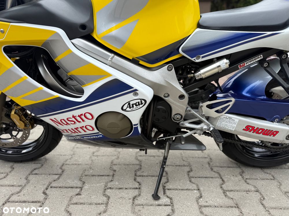 Honda CBR - 24