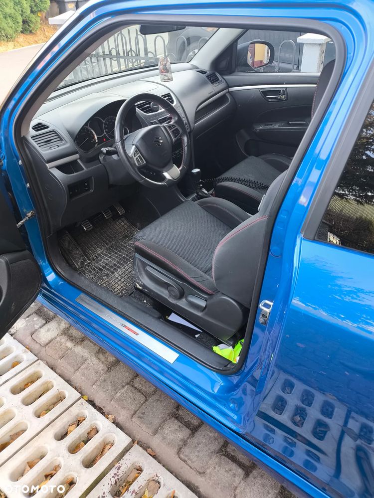 Suzuki Swift 1.6 Sport - 12