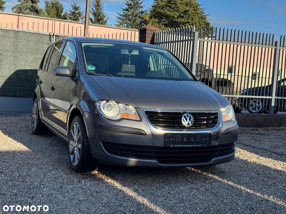 Volkswagen Touran 1.9 TDI DPF Blue Motion Trendline - 2
