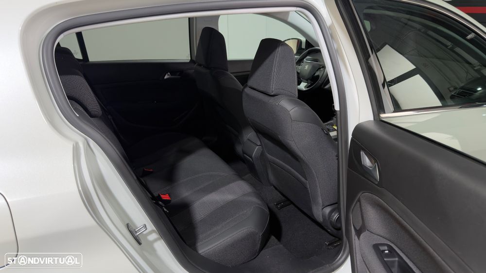 Peugeot 308 PureTech 130 Allure Pack - 13