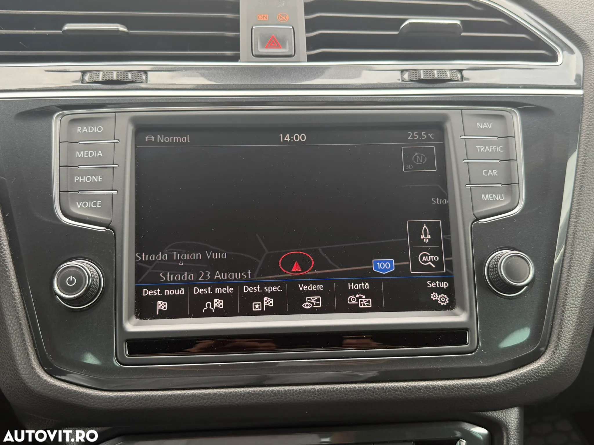 Volkswagen Tiguan 2.0 TDI SCR DSG 4Motion R-Line - 10
