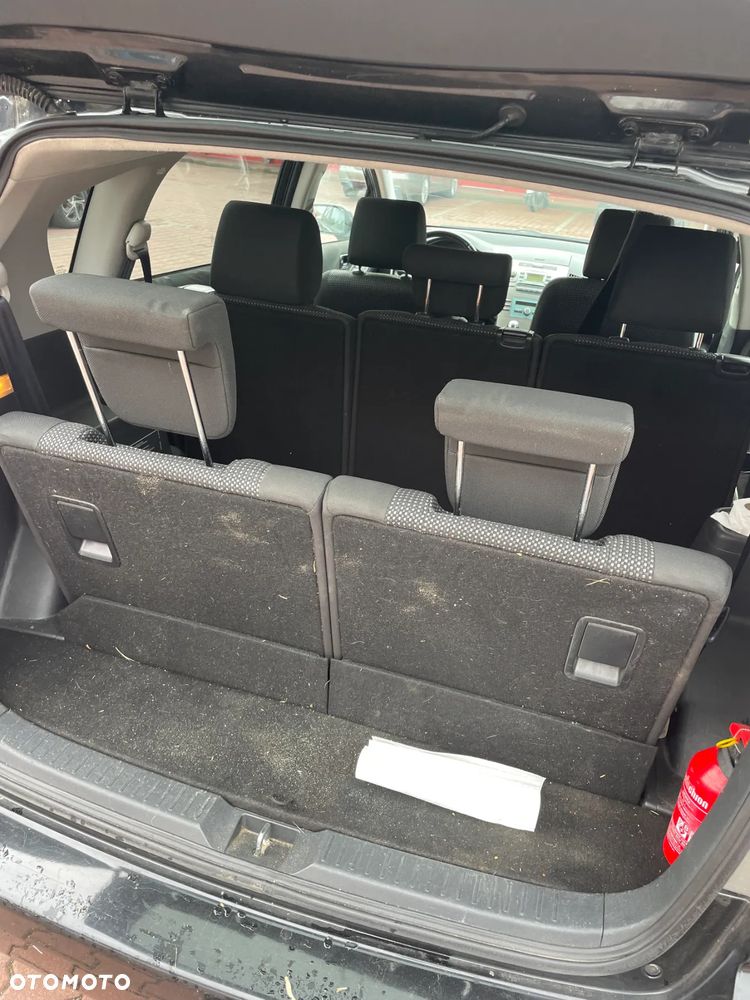 Toyota Corolla Verso 2.2 D-CAT DPF Sol - 15