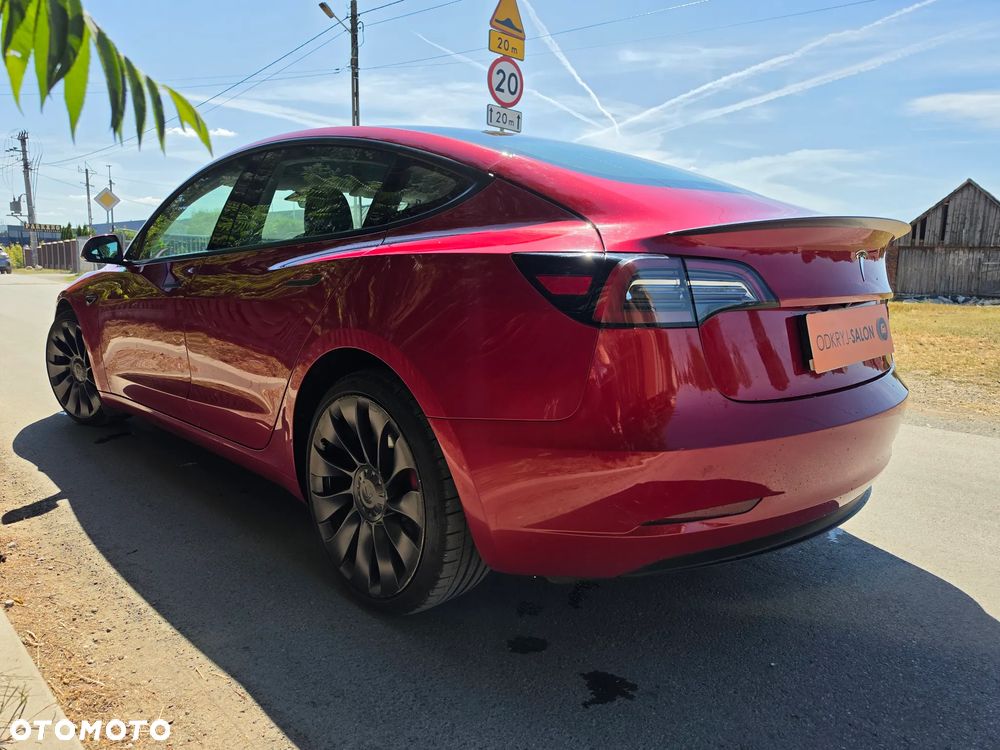 Tesla Model 3 - 14
