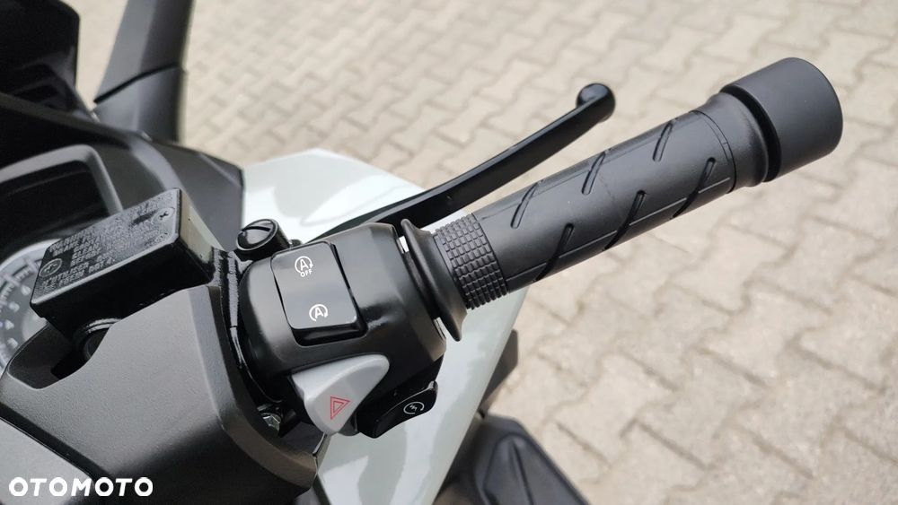 Honda NSS - 9