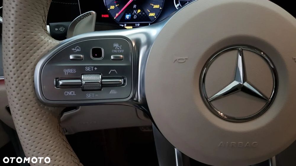 Mercedes-Benz CLS - 19