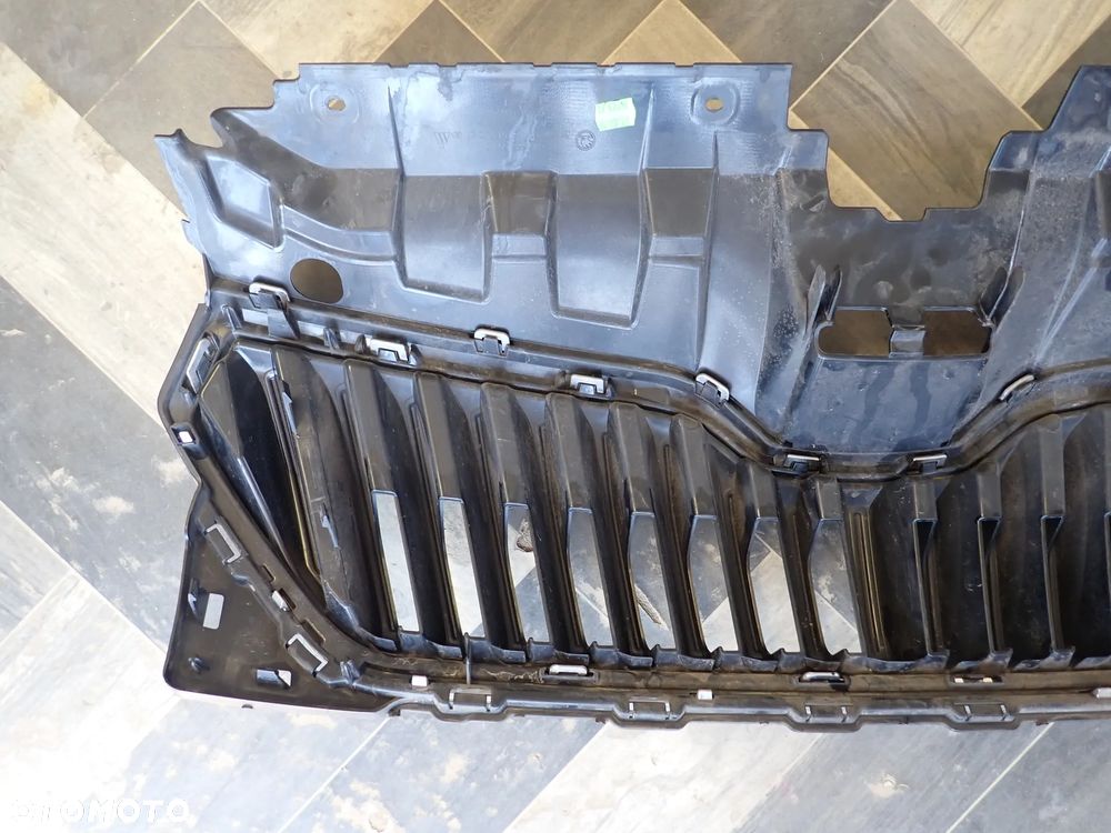FABIA III LIFT 6V0853653C GRILL ATRAPA PRZEDNIA PRZÓD - 6