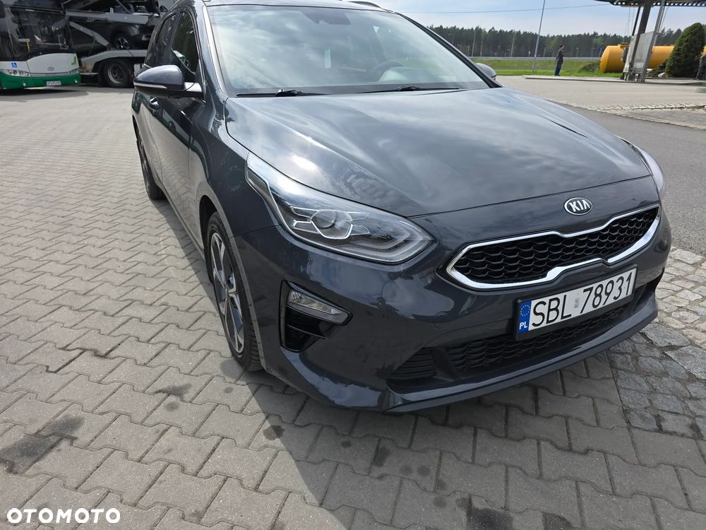 Kia Ceed - 1