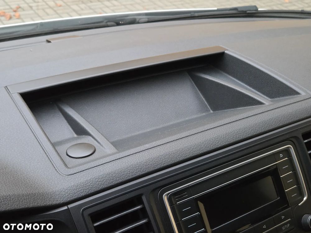 Volkswagen Transporter - 16