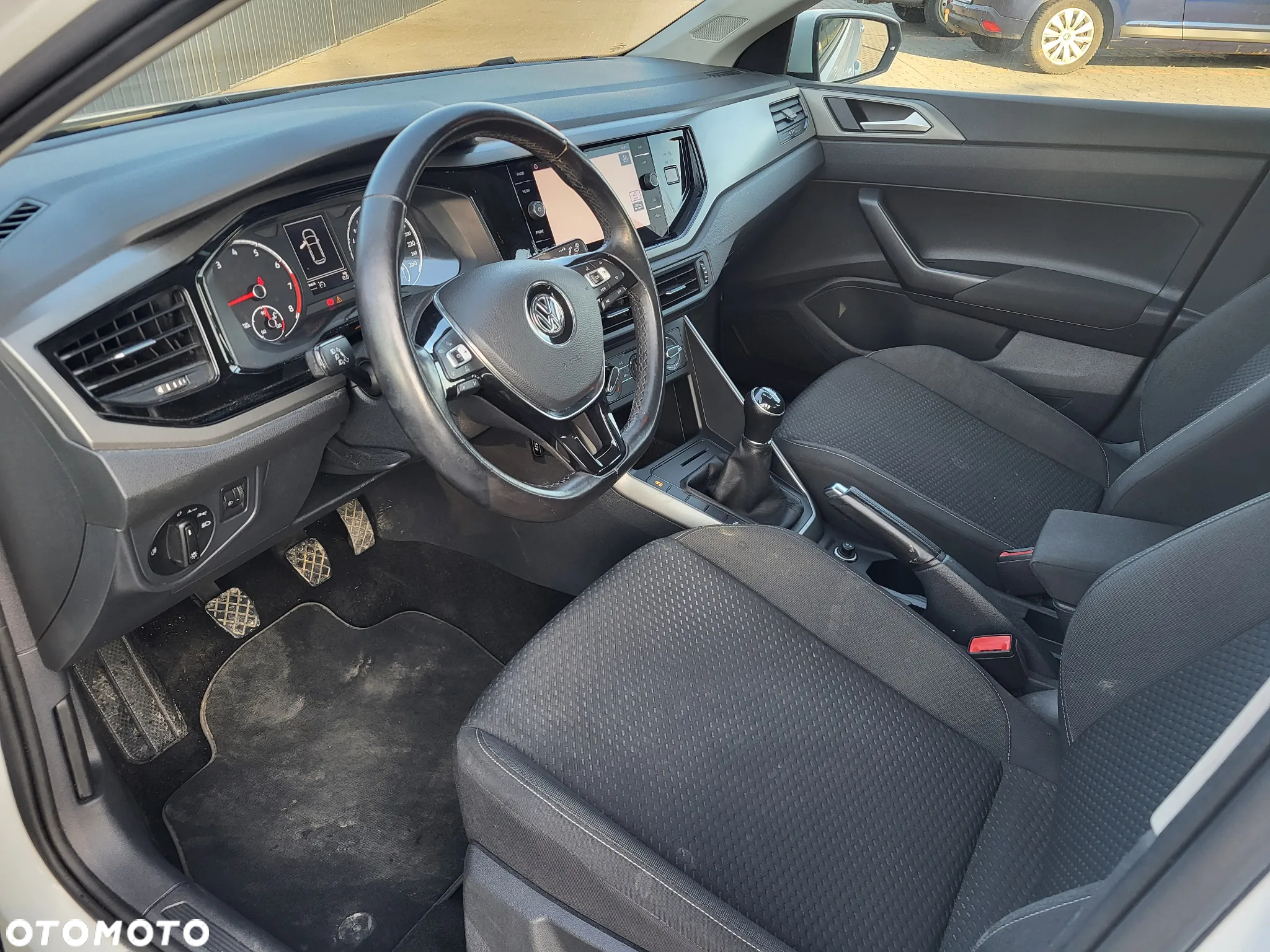 Volkswagen Polo - 7