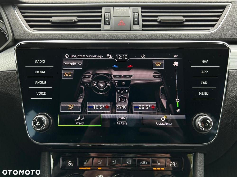 Skoda Superb 2.0 TSI Ambition DSG - 34